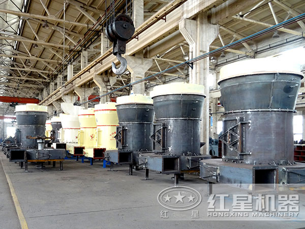 磨粉機(jī)生產(chǎn)車(chē)間 磨粉機(jī)生產(chǎn)車(chē)間