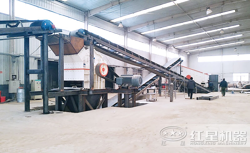 液壓開箱制砂機(jī)生產(chǎn)現(xiàn)場 液壓開箱制砂機(jī)生產(chǎn)現(xiàn)場