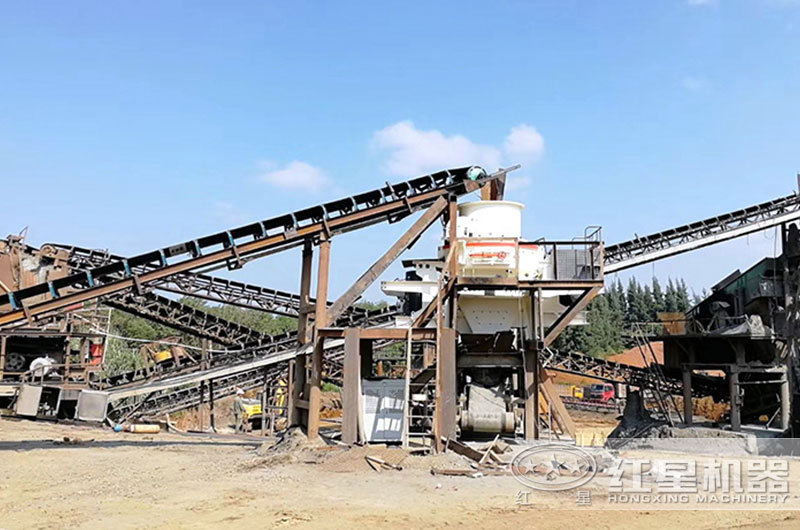 河卵石制砂機生產現(xiàn)場 河卵石制砂機生產現(xiàn)場