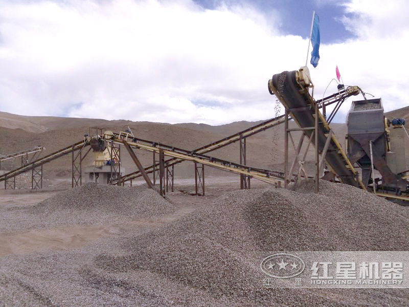 PF1007反擊式破碎機(jī)現(xiàn)場，出料粒形好