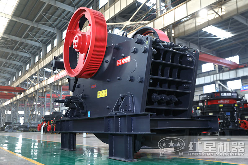 打鵝卵石用什么破碎機？全套設備多少錢一套