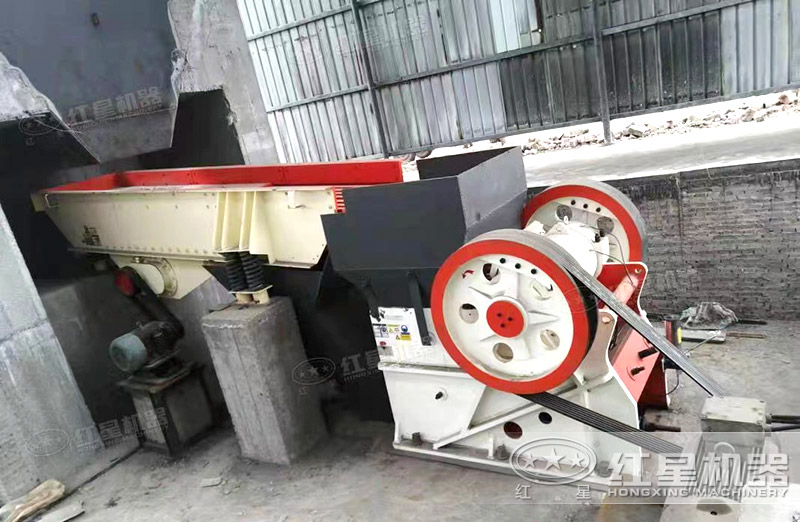 粗料破碎機一臺多少錢，每小時產量多少噸，有沒有現場視頻